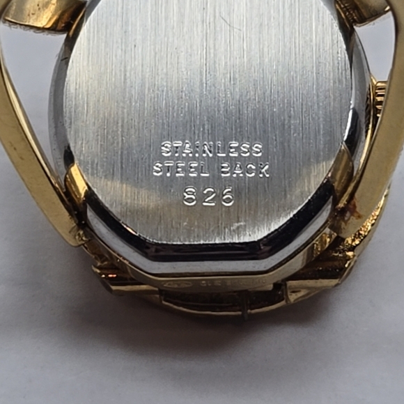 Rare Vintage Bucherer Swiss Ring Quartz Watch Crystals Gold Plated New Battery - Picture 9 of 10